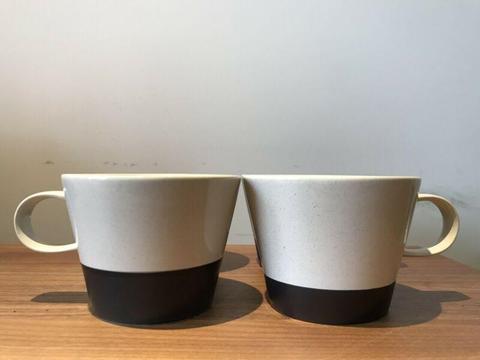 Set of 4 coffee mugs