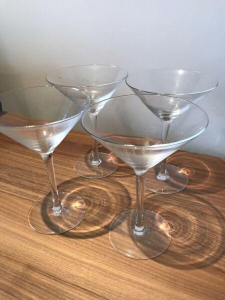 4 martini glasses and 2 champagne glasses