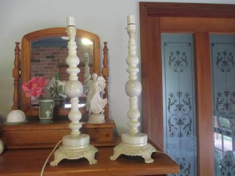 2 x LARGE VINTAGE SHABBY CHIC BRASS & MARBLE LAMP BASES