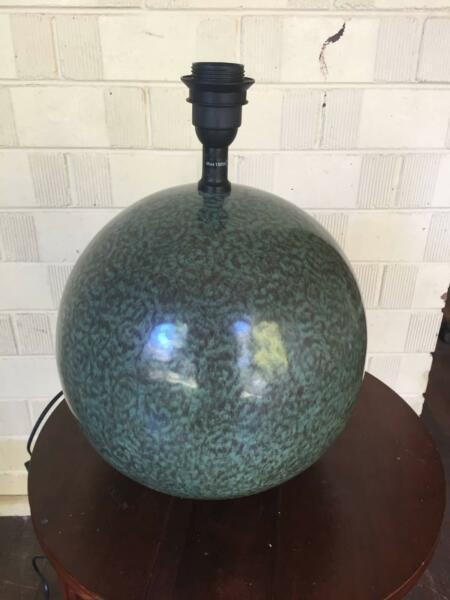 MOTTLED GREEN AND BLACK HANDMADE PORCELAIN TABLE LAMP BASE
