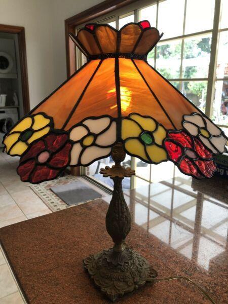 Stained glass lamp