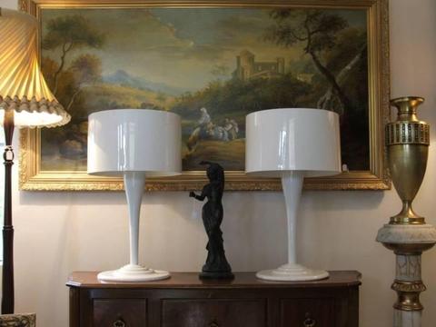 desc lamp table matching pair 2 two white