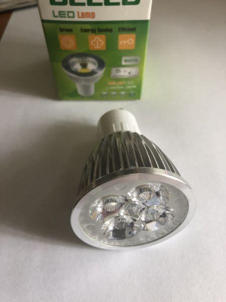 21 X Brand new LED GU10 5W Warm White down lightbulbs