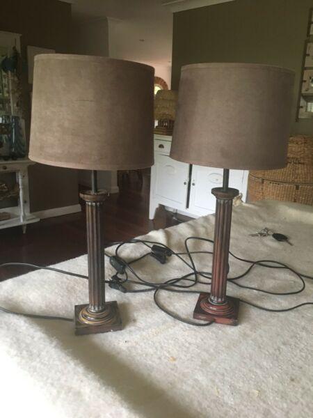 Pair of bedside lamps pick up Avalon beach