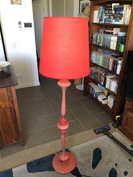Floor lamp with shade - red