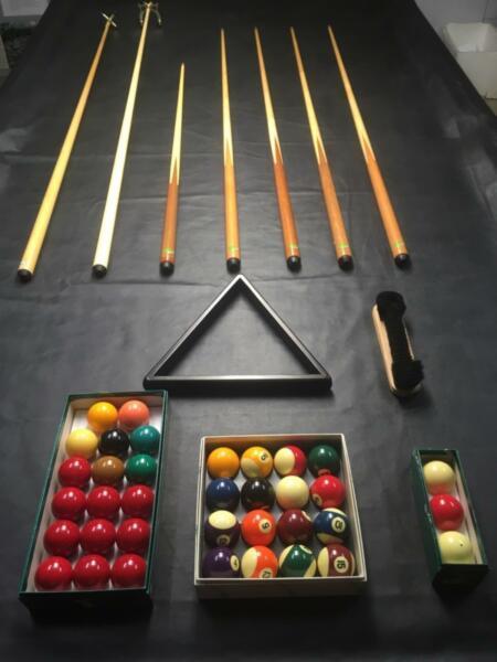 Billiards/snooker/pool table 9' x 4'6
