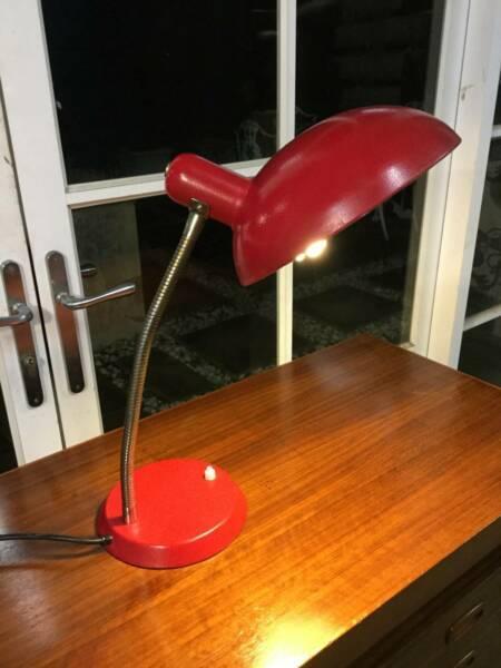 Beautiful Retro-Vintage-Industrial 70s Bell Desk Lamp -Can Del