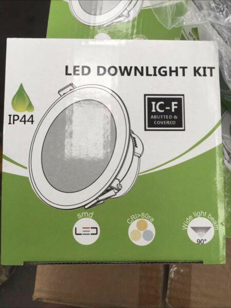 LED DOWNLIGHT KIT- (WARM WHITE/12W/NON-DIMMABLE/INBUILT TRANSFORMER)