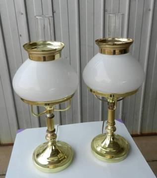 Banquet Table Lamp Chimney Shade Electric Working Vintage 2 Lamps