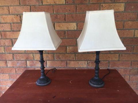 Elegant French provincial lamps x2