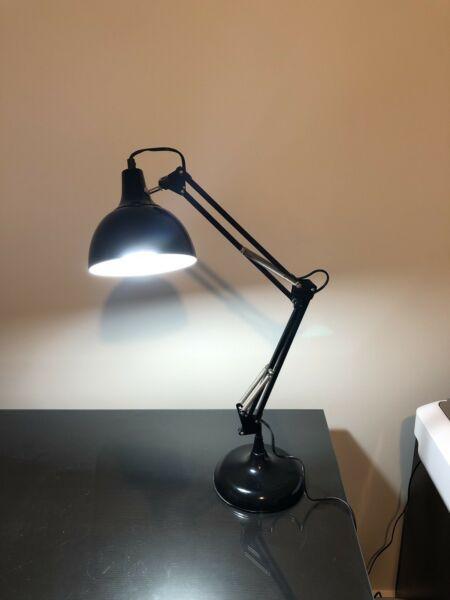 Black lamp