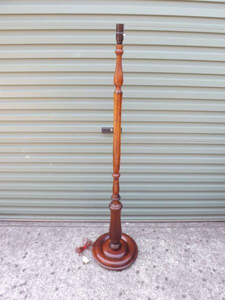 MID 1900'S LAMP STAND