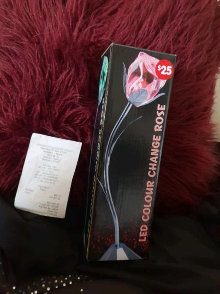 valentines day!! Smokemart LED colour changing rose