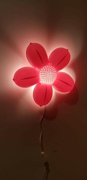 Pink flower light