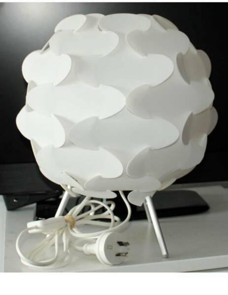 MODERN DESIGNER SMALL LIGHT / DESK LAMP. JAPANESE
