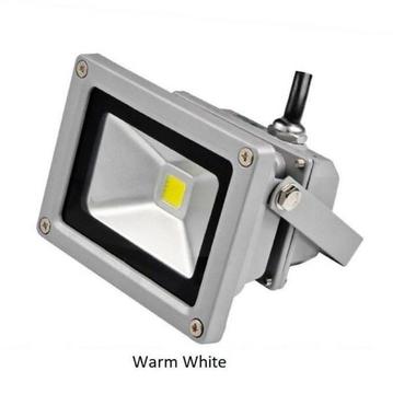 LILIANO 10w LED Outdoor Floodlight 900LM Warm White 12V IP65