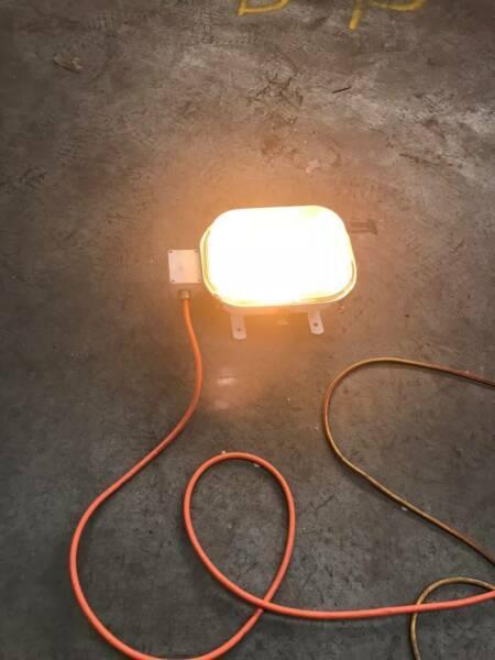 Industrial Commercial Lights Dialight Versalux Safety IP67 AS NEW