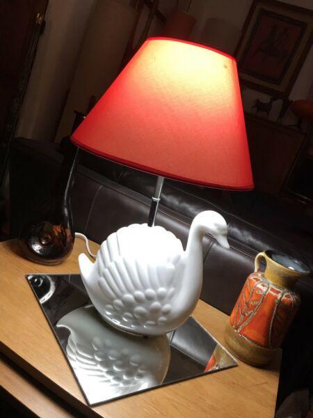 Swan lamp