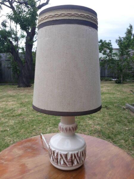 mid century Australian Ellis pottery style table lamp