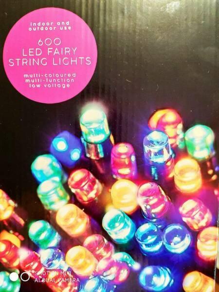 600 Christmas LED Fairy String Lights (coloured)