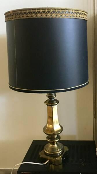 ELEGANT VERY LARGE BRASS TABLE LAMP