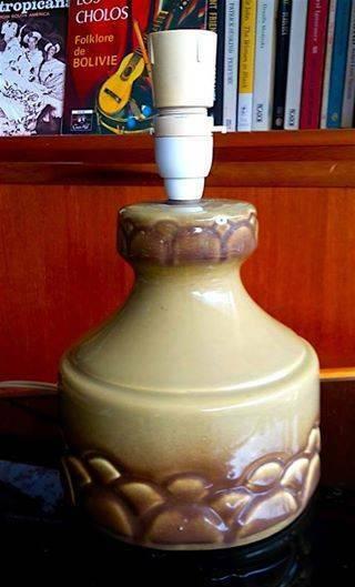 Vintage ceramic lamp base - VGC