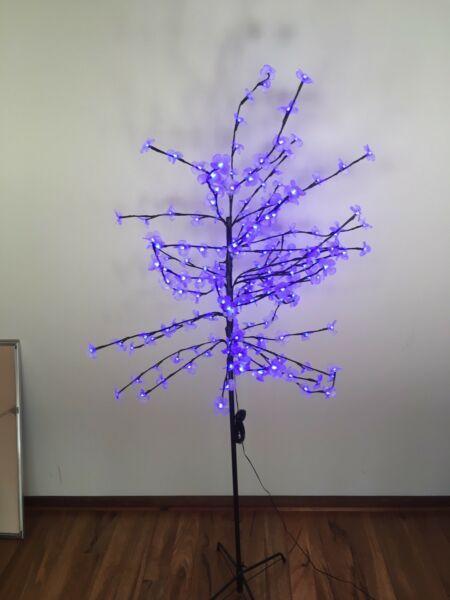 Lamp LED tree