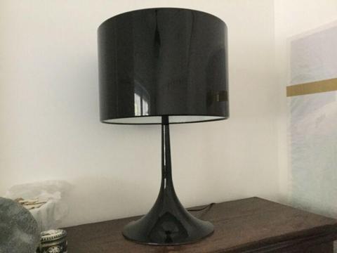 Matt Blatt black replica lamp