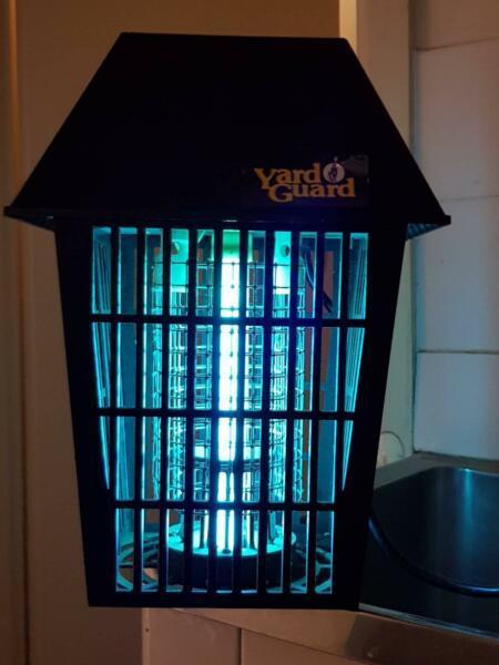 Outdoor Insect light / Bug Zapper