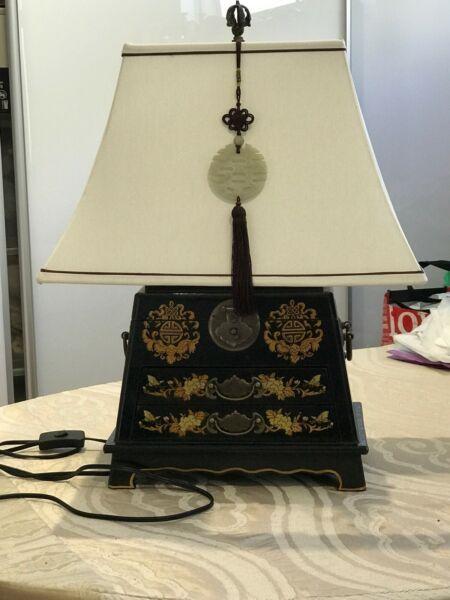 Chinese table light