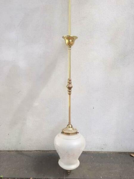 Brass Victorian decorative 1-arm pendant light with glass shade