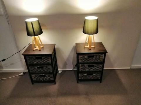 2 bedside tables and lamps