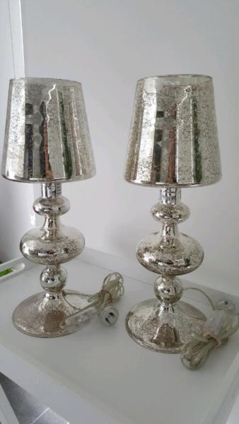 2X CRYSTAL/MIRRORED BEDSIDE LAMPS/VERSATILE NON FADE / PS GLOBES