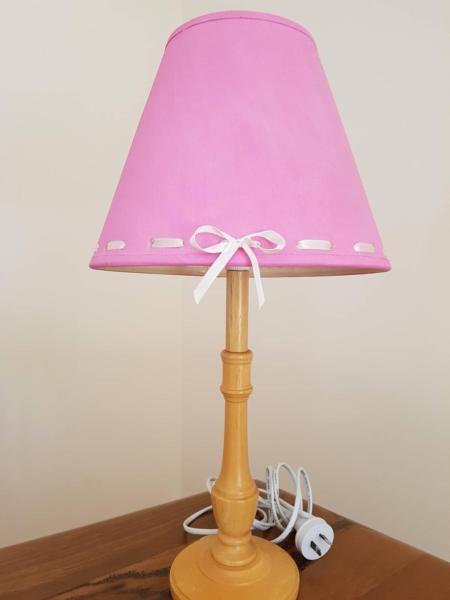 Table/desk lamp