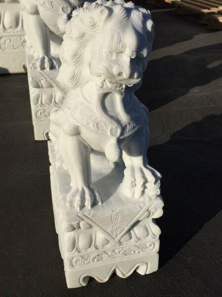 SALE! White Marble Fu Dogs/Lion Statures (Brand new)