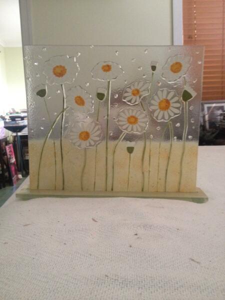 Daisy Decorated Glass Lamp
