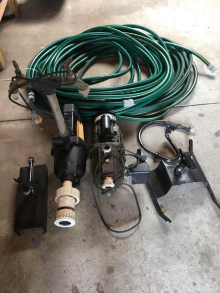 2 x Daveys Spear Point Pumps, Hose, Fittings & Sprinklers