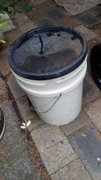Large Plastic Bucket With Lid