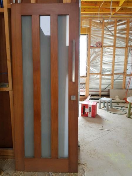 Solid Cedar Entry Dpor with Glass Panel