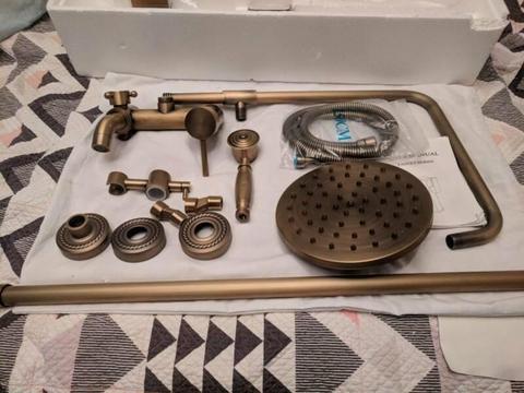 Brass bath/shower set, toilet roll holder, soap holder BRAND NEW