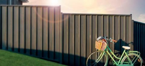 COLOURBOND FENCE FENCING PANEL1.8mH x 2.55mW ( included 2rails 2p