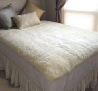 Lambswool underblanket (king size bed)