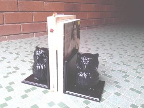 METAL BOOK ENDS: Owls;