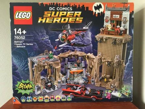 Lego 76052 Batman Classic TV Series - Batcave - Discontinued
