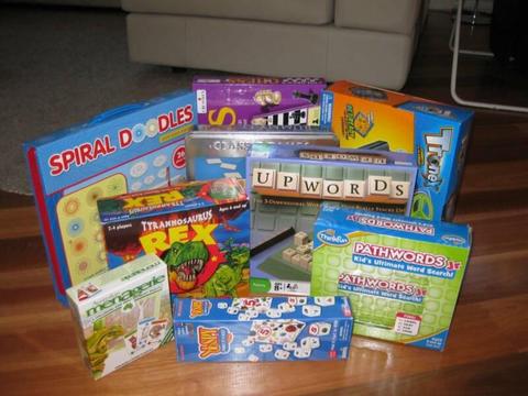 TOYS & GAMES - CHILDREN'S - ASSORTED