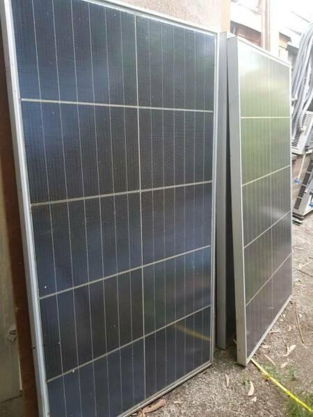 5 x 157 watt each solar panels