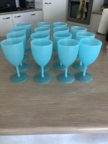 Blue Plastic Wine Glasses (Frost)
