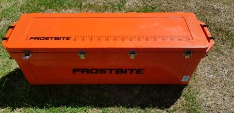 100L Frostbite poly icebox