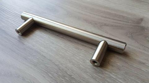 Drawer/cupboard handles (x24)