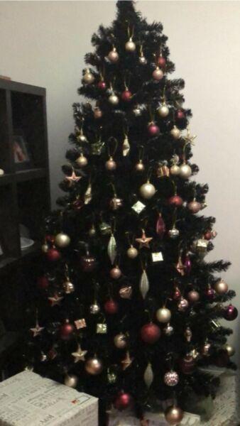 BLACK CHRISTMAS TREE